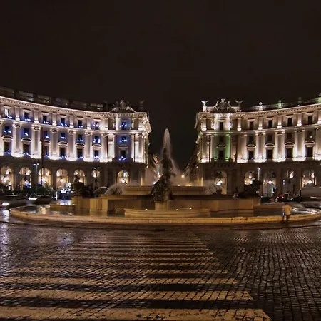 Domus Prestige -suite Repubblica- In רומא